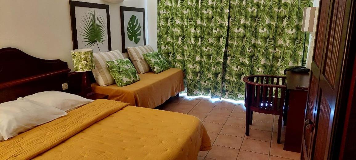Au Beau Village Studio Avec Piscine Magnifique แซ็งต์-ลูซ ภายนอก รูปภาพ